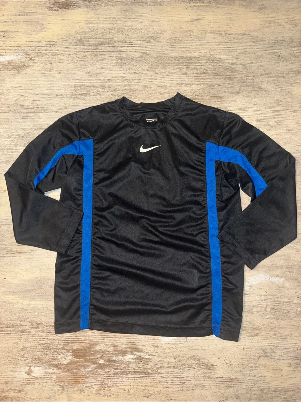 Nike Black Long-Sleeve Performance Top with Royal Blue Panels Boys Size S 8 Yrs